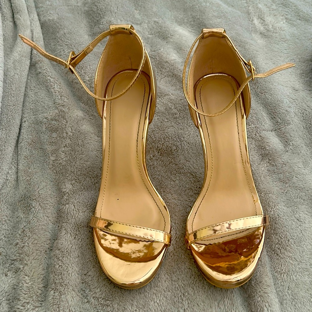 Fashion nova heels. Only worn once.